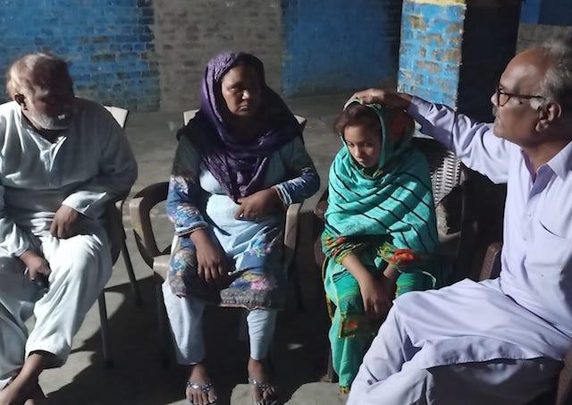 ACN, sprava, Trpiaci a zabudnutí, Pakistan
