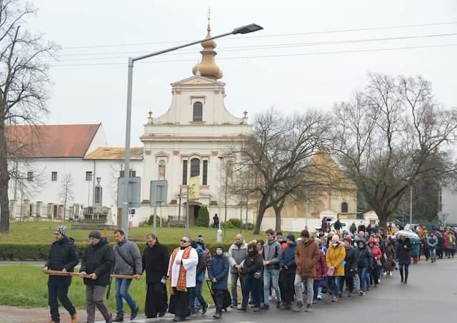 Hlohovec, krizova, cesta