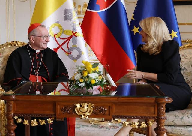 Zuzana aputov, kardinl Parolin