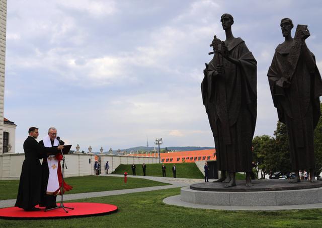 Bratislava, pozehnanie, socha, Gorazd, Cyril, Metod, kardinal, Parolin