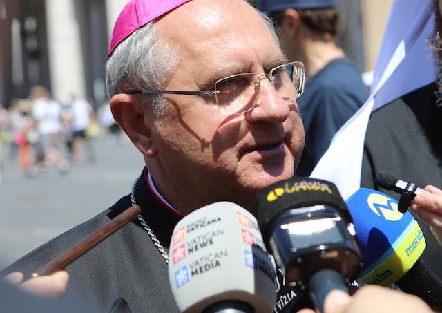 Ad limina, brifing