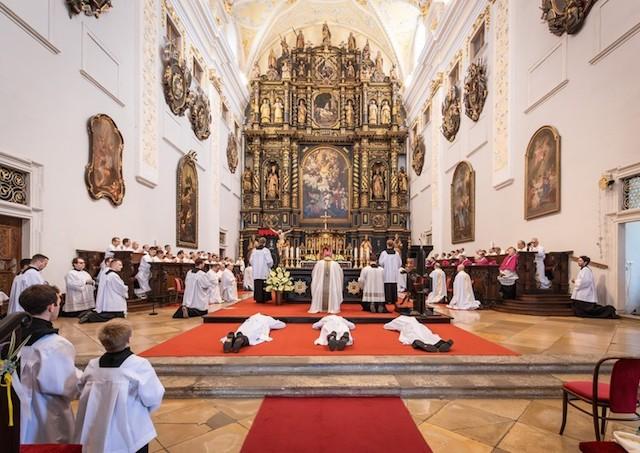 Trnava, vysviacka
