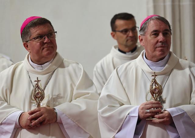 Relikviar Ulmovci Peter Beno, Jan Kubos