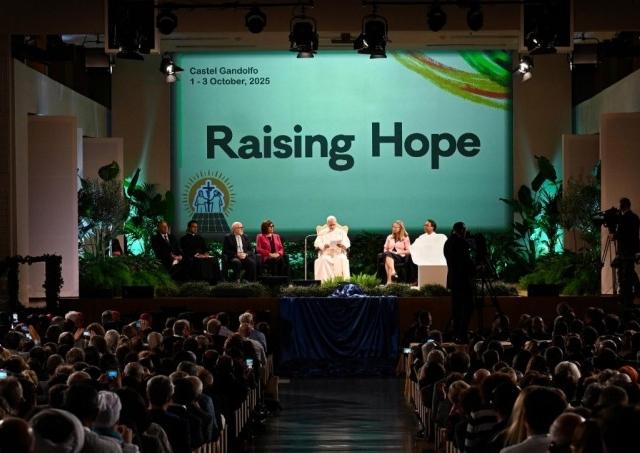 Castel Gandolfo, Raising Hope on Climate Change, Lev XVI.
