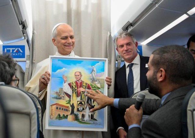 Lev XIV, let, novinari, brifing