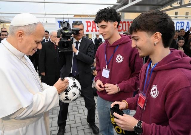 R�m, Lev XIV., farnos�, n�v�teva